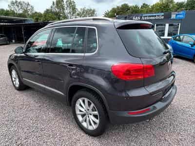 VW Tiguan Tiguan Lounge Sport &amp; Style BMT *Bi-Xenon*Navi* (2015) - Photo 6