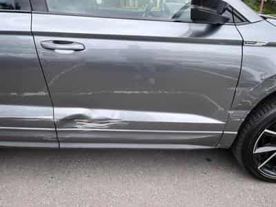 Skoda Karoq 2.0 Tsi Sportline DSG 4x4 Pano AHK Keyless ACCIDENTE (2023) - Photo 12