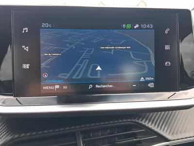 PEUGEOT 2008 1.2 PureTech 130ch S&S Allure (2022) - Foto 9
