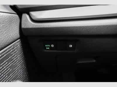 Skoda Octavia Kombi 1,5 eTSI (2026) - Photo 12