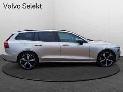 Volvo V60 B4 Plus Dark / Essence (2025) - Foto 6