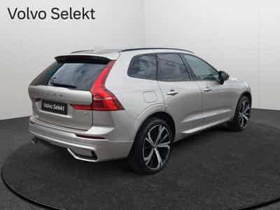 Volvo XC60 B4 Plus Dark / Essence (2024) - Foto 2