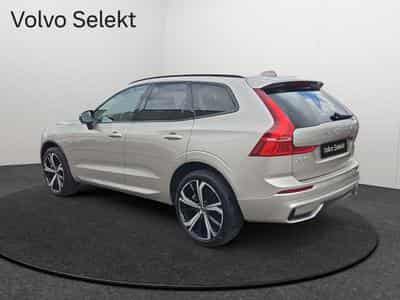 Volvo XC60 B4 Plus Dark / Essence (2024) - Foto 5