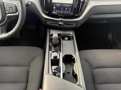 Volvo XC60 B4 Core / Essence (2022) - Foto 11