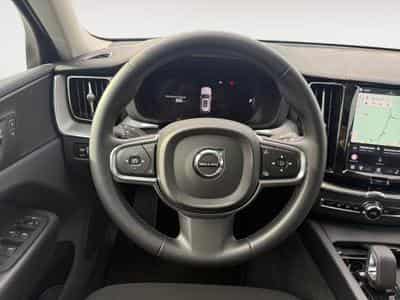 Volvo XC60 B4 Core / Essence (2022) - Foto 12
