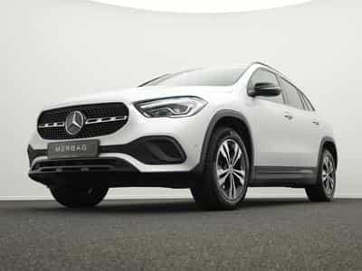 Mercedes GLA 250 e Progressive Kamera+LED+Night+18"+MBUX (2022) - Photo 8