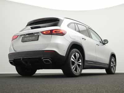 Mercedes GLA 250 e Progressive Kamera+LED+Night+18"+MBUX (2022) - Photo 9