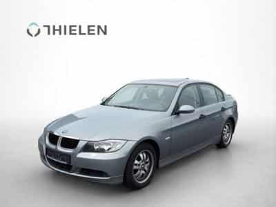 BMW 320 3 Limousine 320i/Navi/Voll-Leder/Pano (2005) - Photo 1