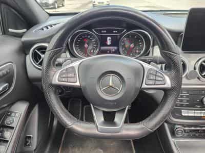 Mercedes GLA 200 200 PACK AMG GPS TOIT OUVRANT PANO SIEGES CHAUFFANTS (2018) - Photo 14