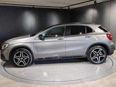 Mercedes GLA 200 200 PACK AMG GPS TOIT OUVRANT PANO SIEGES CHAUFFANTS (2018) - Photo 5
