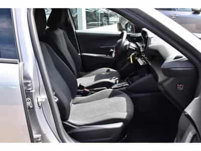 Peugeot 2008 1.2 Hybrid 145 e-DCS6 Style REGUL LANE PDC 1° MAIN (2025) - Foto 6