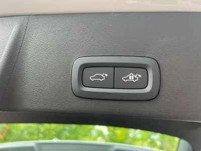 Volvo XC40 2.0 B3 163 CV (2024) - Photo 15