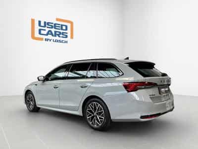 Skoda Octavia Combi+Sportline+DSG+P.Comfort+AHK+P.Light&View (2025) - Foto 5