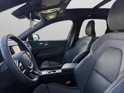 Volvo XC60 T6 Black Edition / Hybride (2024) - Photo 9