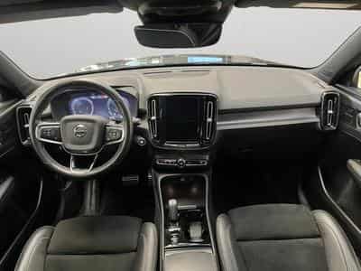 Volvo XC40 B4 R-Design / Essence (2021) - Photo 3