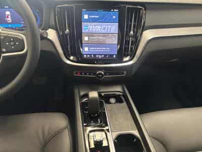 Volvo V60 B4 Core / Essence (2025) - Photo 11