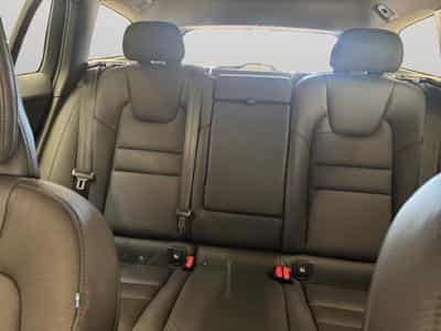 Volvo V60 B4 Core / Essence (2025) - Photo 13