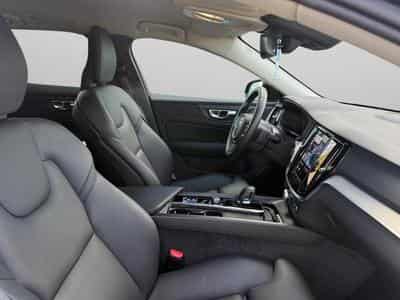 Volvo V60 B4 Plus Dark / Essence (2025) - Photo 15