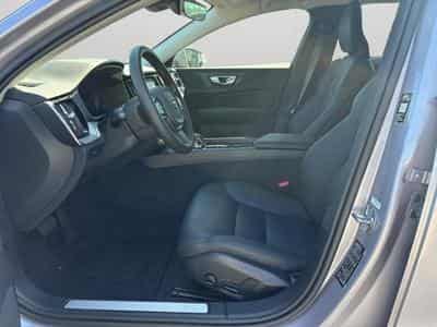 Volvo V60 B4 Core / Essence (2025) - Foto 10