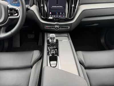 Volvo XC60 T6 Plus Dark / Hybride KIT HIVER INCLUS (2025) - Foto 11