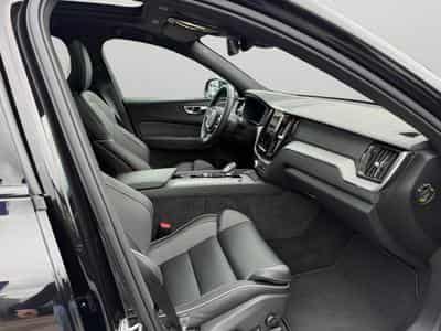 Volvo XC60 T6 Plus Dark / Hybride KIT HIVER INCLUS (2025) - Foto 15
