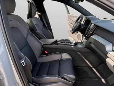 Volvo XC60 T6 Plus Dark / Hybride KIT HIVER INCLUS (2025) - Foto 15