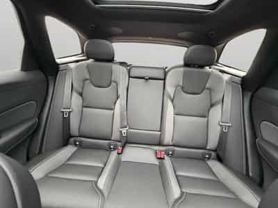 Volvo XC60 T6 Plus Dark / Hybride KIT HIVER INCLUS (2025) - Foto 13