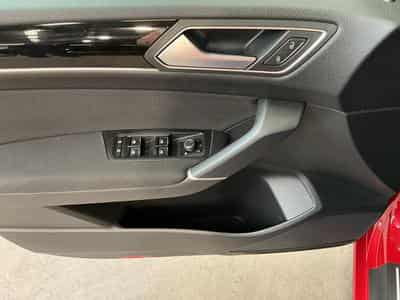 VW Touran Highline+LED+RearView+Stand-H.+AHK (2022) - Foto 10