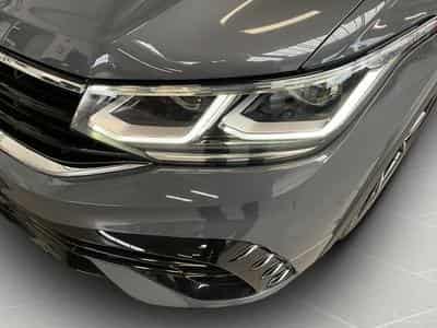 VW Tiguan R+DSG+4Motion+Led+Pano+AHK+Akrapovic (2022) - Foto 9