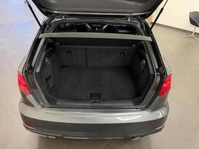 Audi S3 SB 2.0 TFSI quattro 300 CV /  221 kW S tronic (2019) - Foto 8