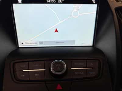Ford Kuga 1.5i EcoB. 4x4 134kW Aut. Vignale (2018) - Photo 3