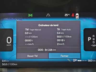 Volvo XC60 MOMENTUM 197 CV (2023) - Photo 11