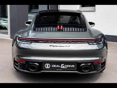 Porsche 911 .1 911 CARRERA 4S COUPE PDK°AVENTURINE GREEN (2022) - Photo 4