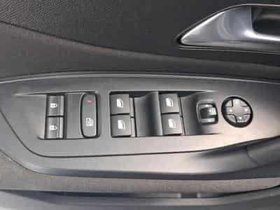 PEUGEOT 308 1.2 130ch S&S Active Pack (2024) - Photo 10