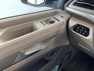VW T7 Style (2026) - Photo 9