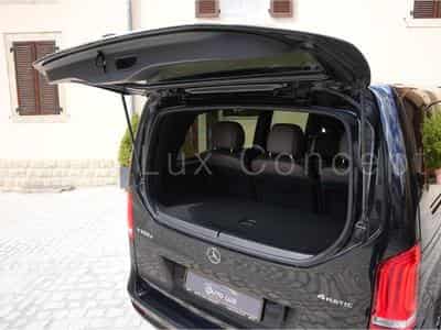 Mercedes V 300 d 4MATIC XL AVANTGARDE AMG Line 9G-TRONIC (2022) - Photo 11