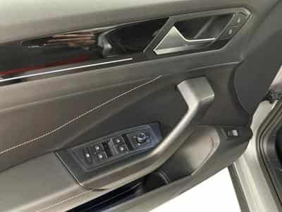 VW T-Roc Style Black Edition 1.5 TSI 110KW-150CV DSG7 - Toit Ouvrant (2025) - Foto 12