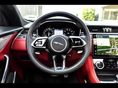 Jaguar F-Pace 5.0 SUPERCHARGED P550 SVR AWD – EIGER GREY METALLIC – WARRAN (2024) - Photo 12