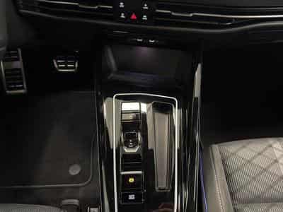 VW Golf LIFE (2026) - Photo 12