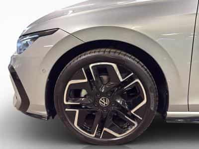 VW Golf LIFE (2026) - Photo 8
