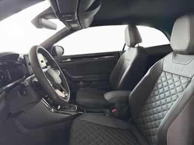 VW T-Roc R-LINE (2026) - Photo 9