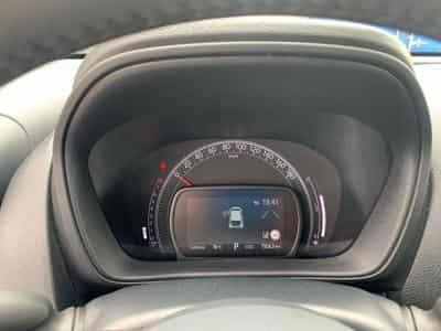 Toyota Aygo X play + comfort pack (2025) - Photo 11