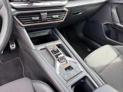 CUPRA Leon 1.5 eTSI/Navi/SHZ/18"Alu/Side-Assist/Kamera (2025) - Foto 14