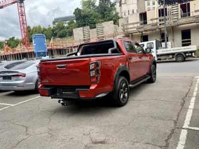 Isuzu D-Max Double Cab V-CROSS 1.9 D 163 4x4 (2026) - Foto 6