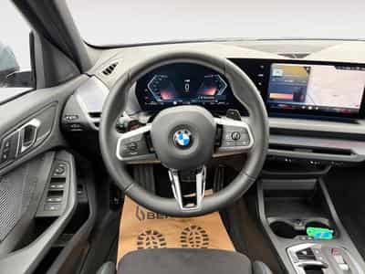 BMW 120 I Pack M / Panoramique / Essence (2025) - Photo 14