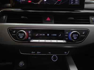Audi A4 TDI AVANT S-TRONIC 163CV (2020) - Photo 13