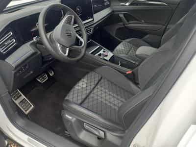 VW Tiguan R-Line 2.0 TDI (2025) - Photo 2