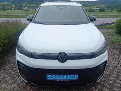 VW Tiguan R-Line 2.0 TDI (2025) - Photo 9