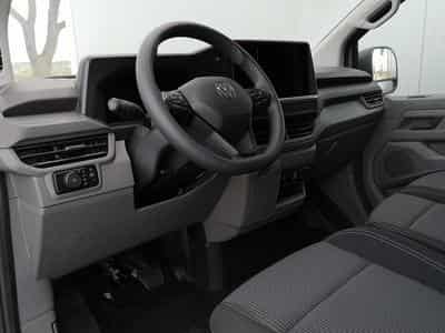VW T7 BEV 100 kW RWD KR (2026) - Photo 6