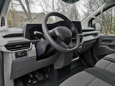VW T7 BEV 100 kW RWD LR (2026) - Photo 5